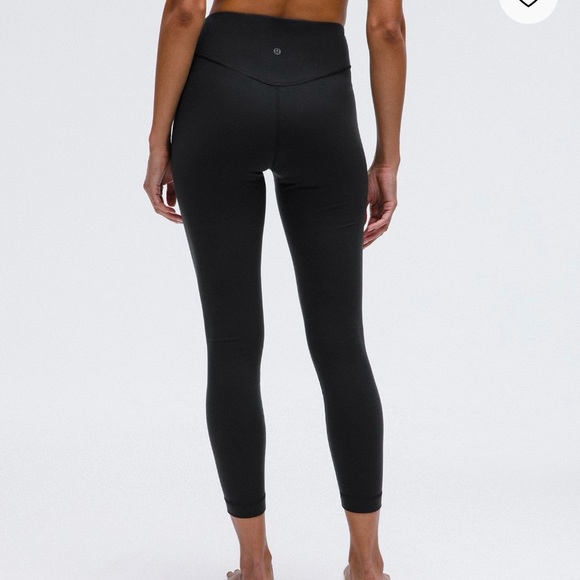 Lululemon Athletica Wunder Under SmoothCover High-Rise
Tight 25" - Picture 3 of 6